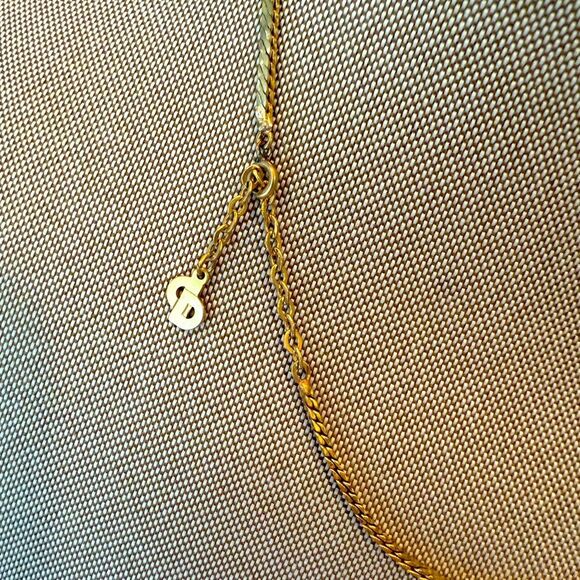CHRISTIAN DIOR VINTAGE GOLD TONE W/RHINESTONE & ENAMEL CHEVRON NECKLACE 9-11” - Picture 4 of 7